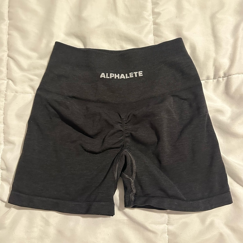 Alphalete Amplify 4.5” Shorts